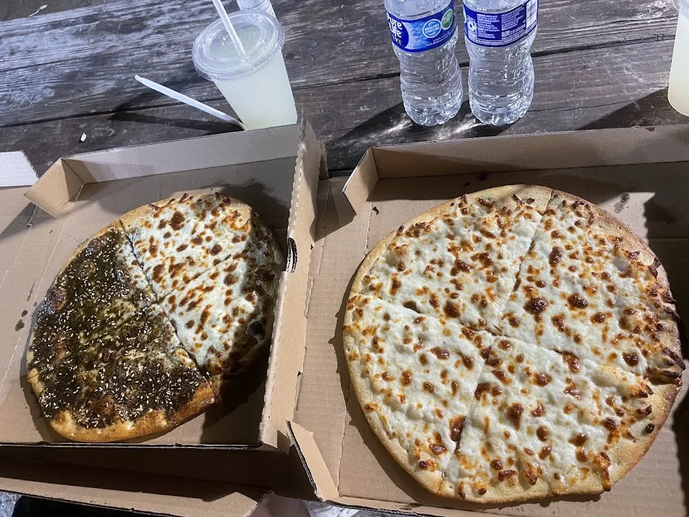 Zaatar and Cheese mana2eesh